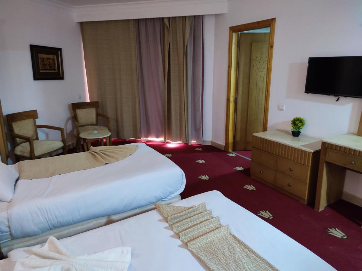 Hôtel Elite Pyramids View à Le Caire Extérieur photo