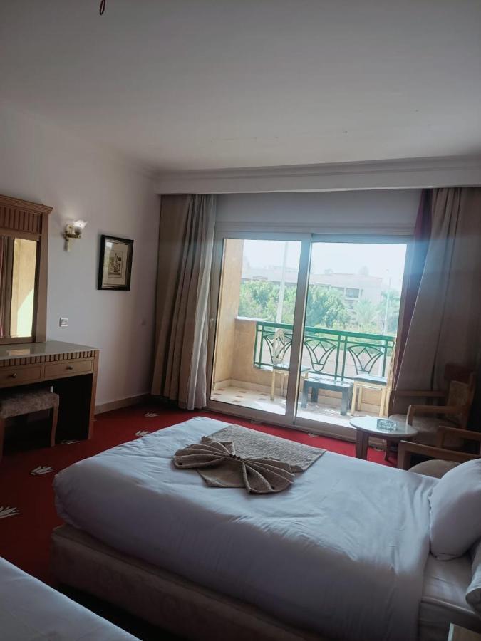 Hôtel Elite Pyramids View à Le Caire Extérieur photo
