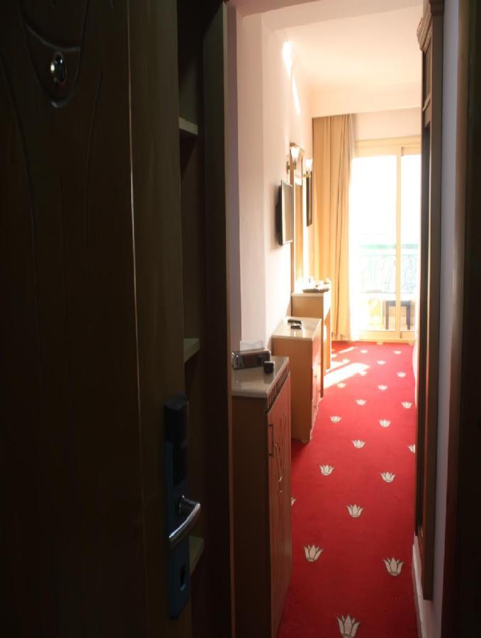 Hôtel Elite Pyramids View à Le Caire Extérieur photo